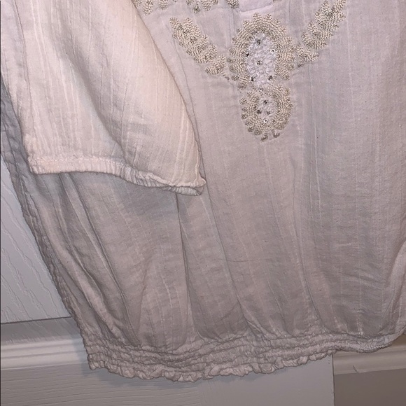 White embroidered top - Picture 3 of 4